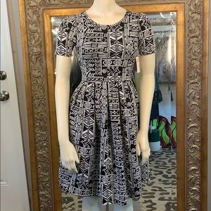 NWT LuLaRoe XXS Amelia black and white